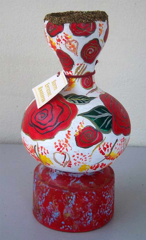 Κολοκύθα διακοσμητική - Τριαντάφυλλα σε άσπρο χειροτεχνία Κολοκύθα διακοσμητική - Τριαντάφυλλα σε άσπρο χειροτεχνία